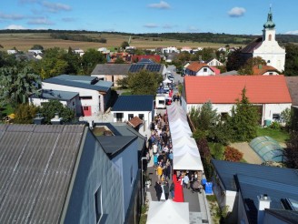 begegnungszone-festveranstaltung-heuriger